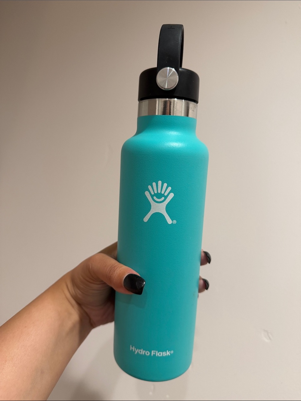 Hydro Flask 21 oz Blue Insulated Stainless Steel Water Bottle